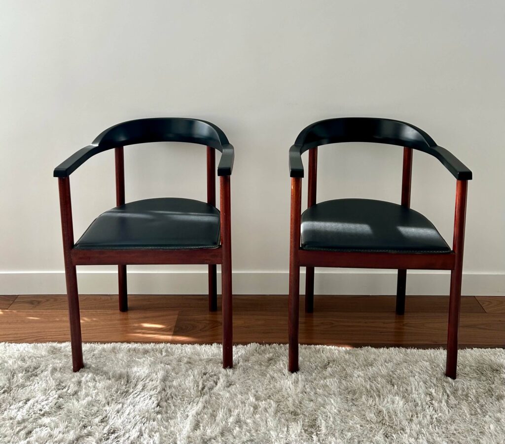 Paire de fauteuils en teck 1960