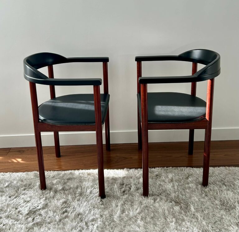 Paire de fauteuils en teck 1960