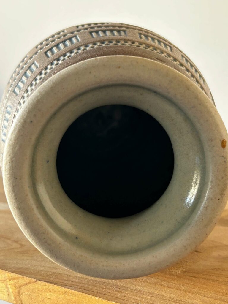 Mougin Frères Vase en grès beige 1930