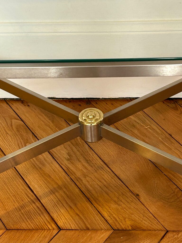 Etagère Orlandi, style Néoclassique, acier chromé et laiton, XXème